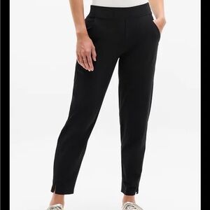 Athleta Black Cropped Pants